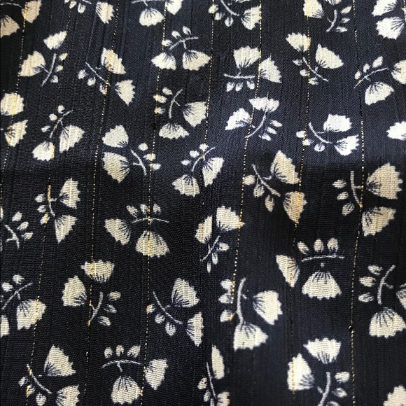 J. Crew Ruched-Sleeve Sparkle Floral Top sz Small - Picture 5 of 6